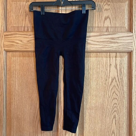 SPANX Red Hot Legging - Picture 4 of 4